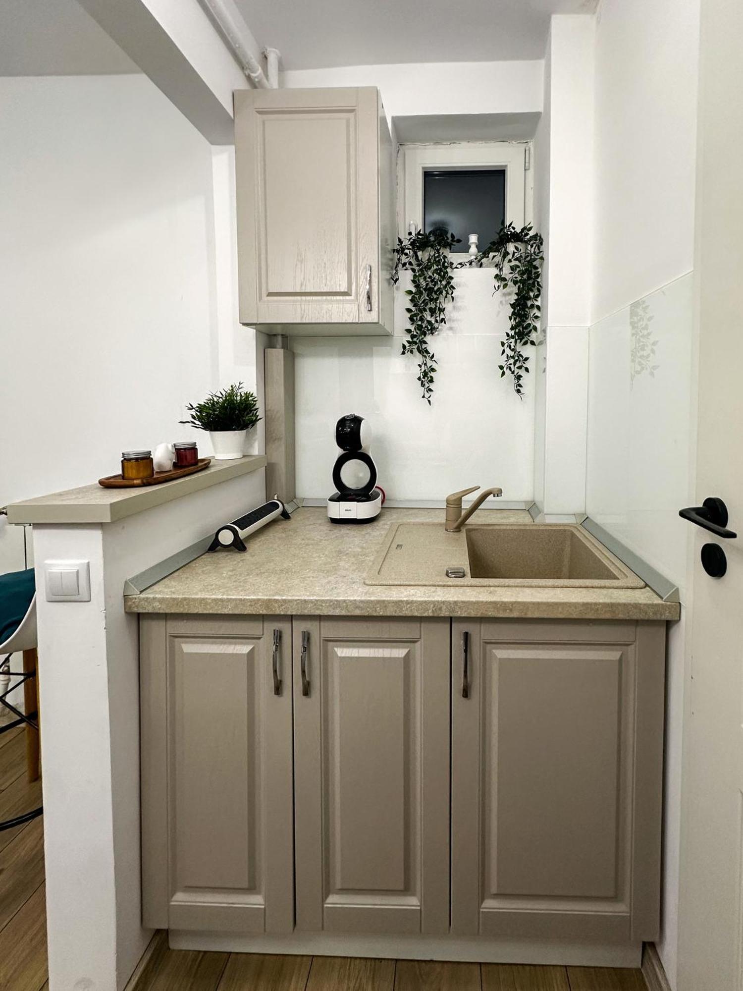 Superior One Bedroom Apartment Unirii Square Bukares Bagian luar foto
